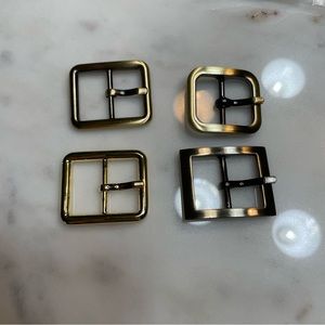 Gold / Brass Buckles (16)